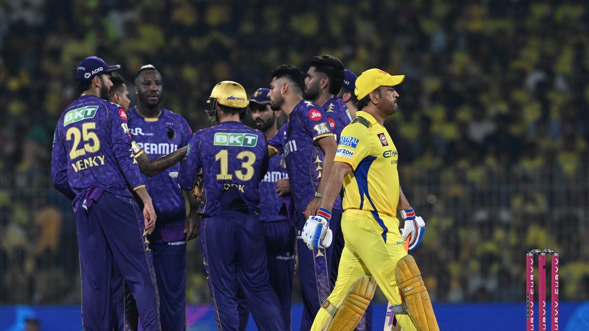 1744426575 SUNIL20NARINE20CSK20VS20KKR20IPL20CRICKET20MATCH 03