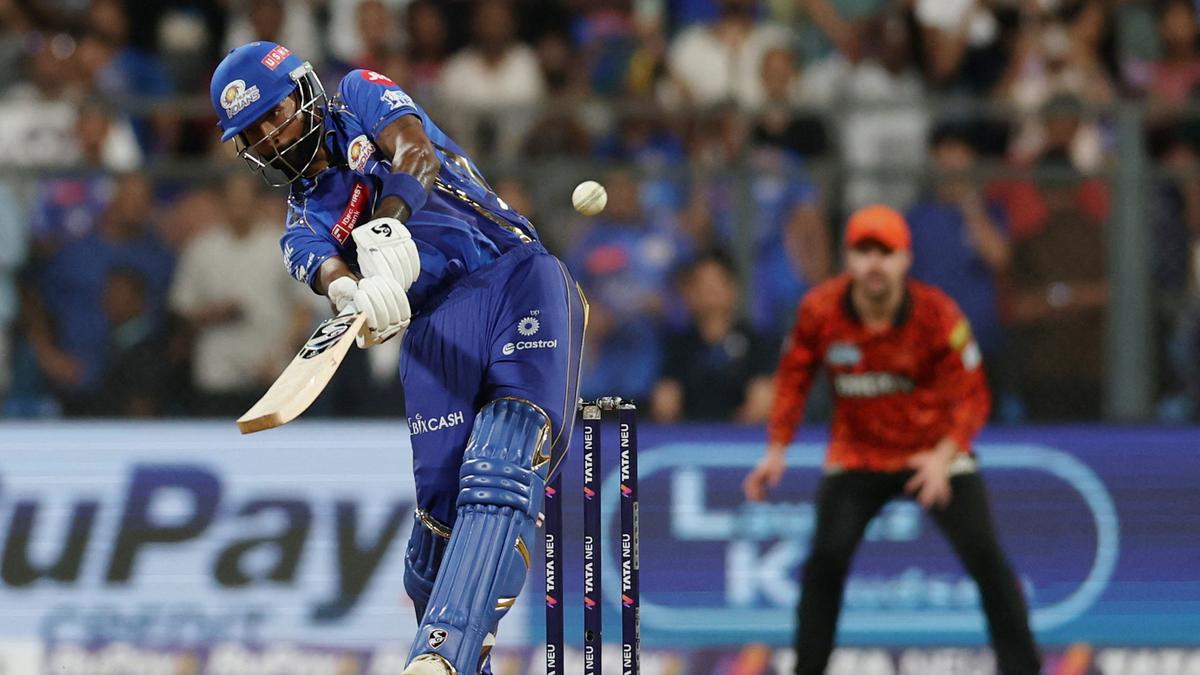 2025 04 17T175735Z 1228931082 UP1EL4H1DVXS1 RTRMADP 3 CRICKET IPL MI SRH