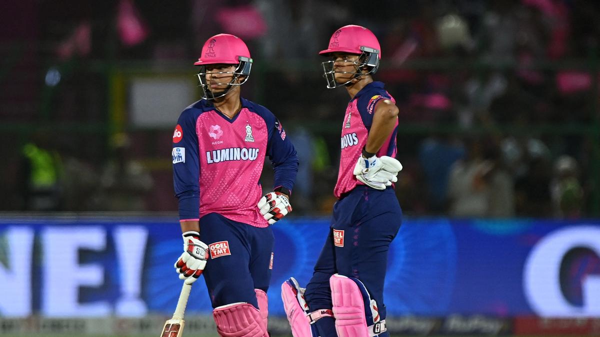 2025 04 28T165907Z 240264676 UP1EL4S1B6IYK RTRMADP 3 CRICKET IPL RR GT